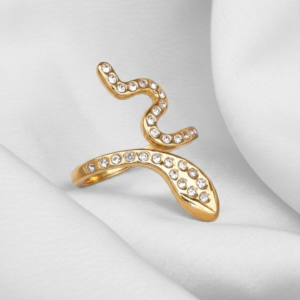 Anillo de serpiente con pedrería